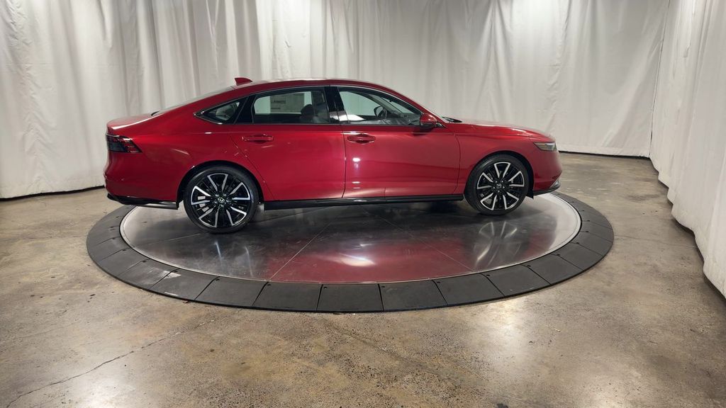 new 2025 Honda Accord Hybrid car, priced at $40,905
