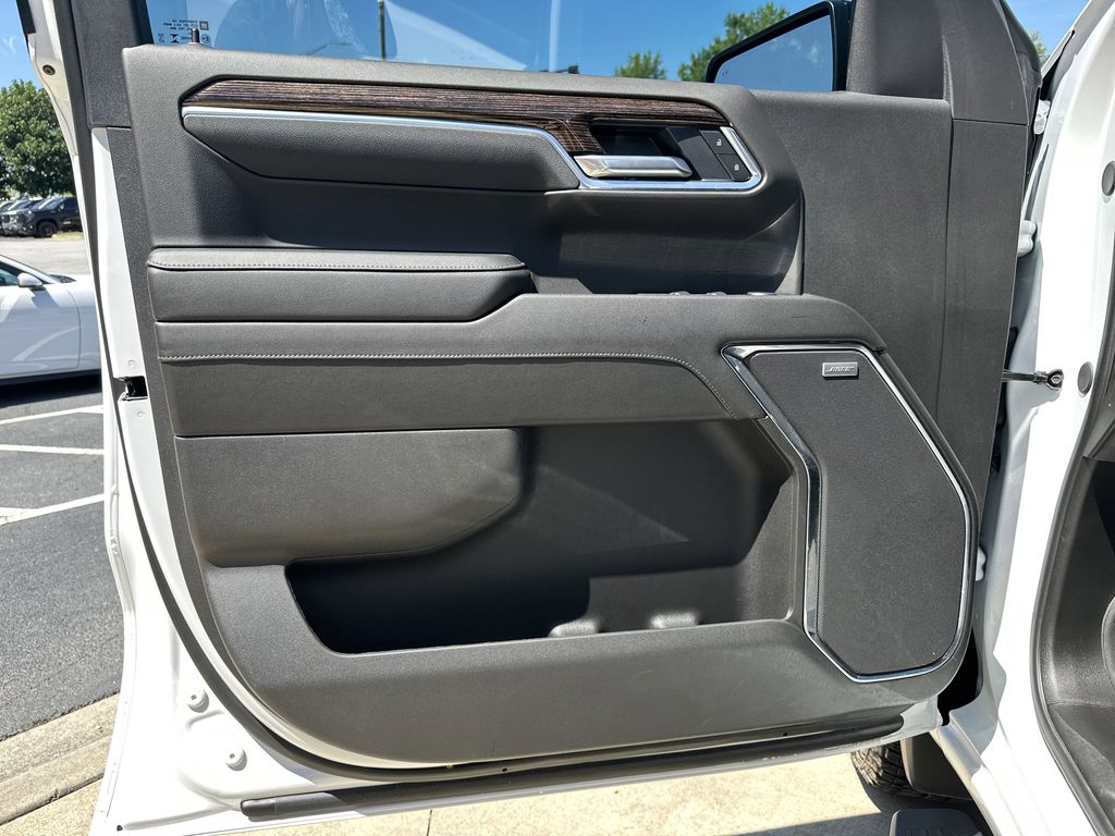 new 2025 GMC Sierra 1500 car, priced at $59,430