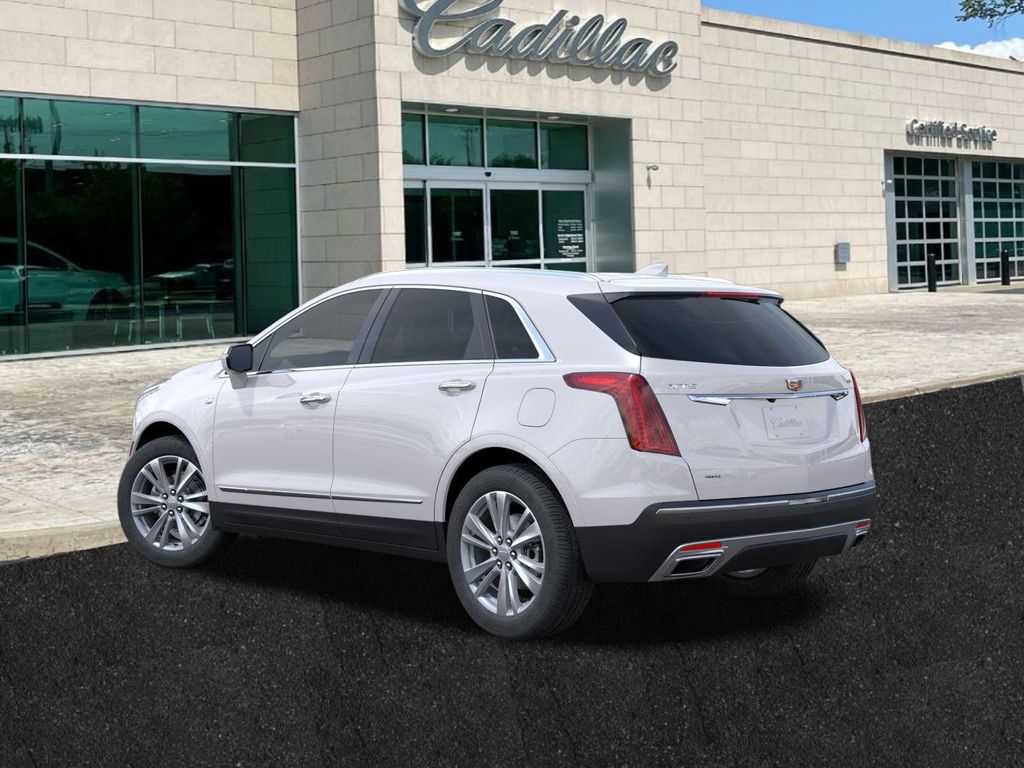 new 2025 Cadillac XT5 car, priced at $57,740