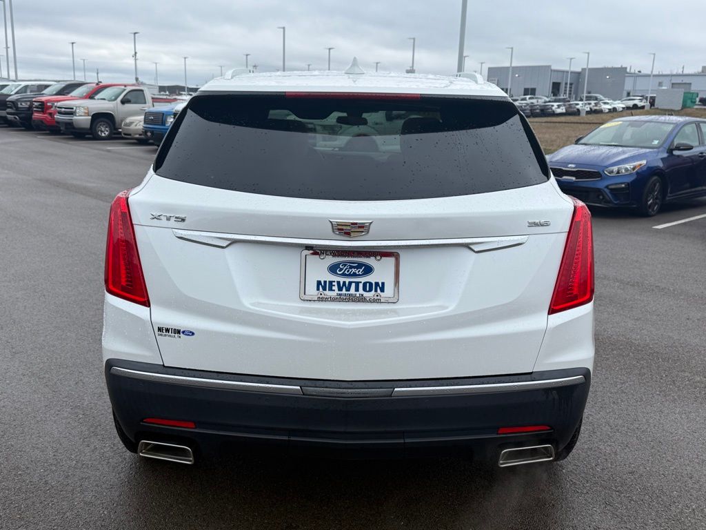 used 2018 Cadillac XT5 car, priced at $15,777