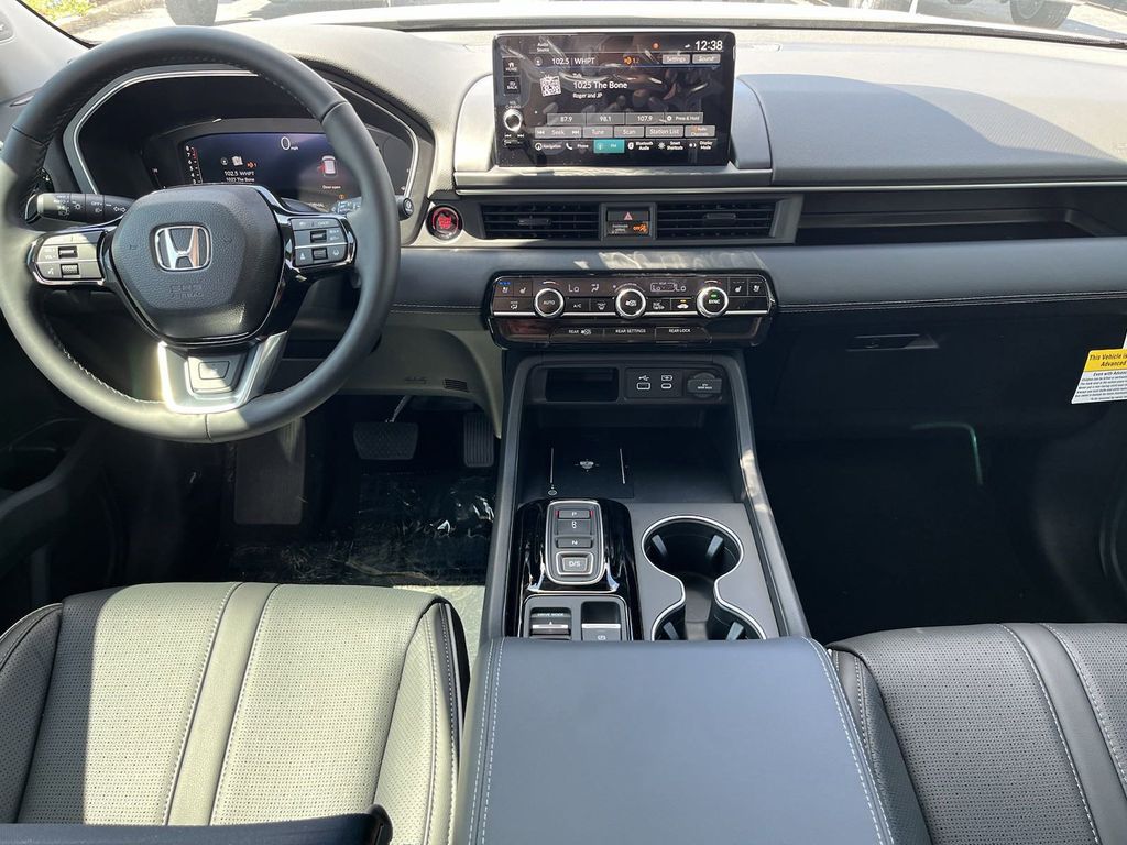 new 2025 Honda Pilot car, priced at $54,437
