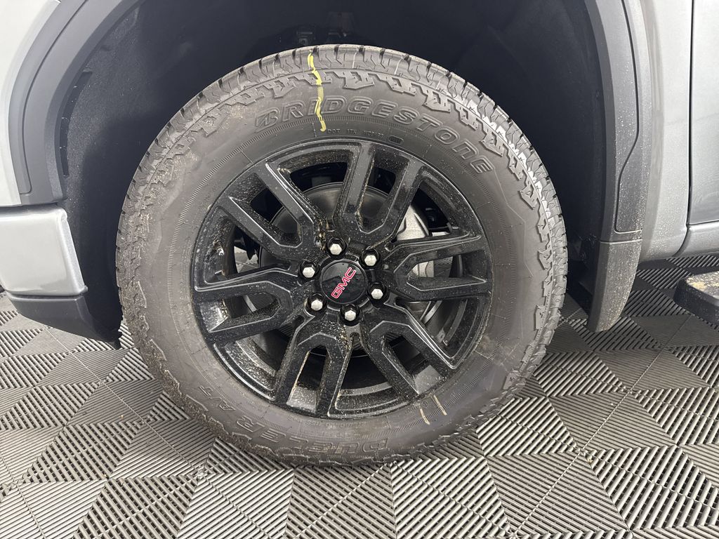 new 2025 GMC Sierra 1500 car, priced at $62,424