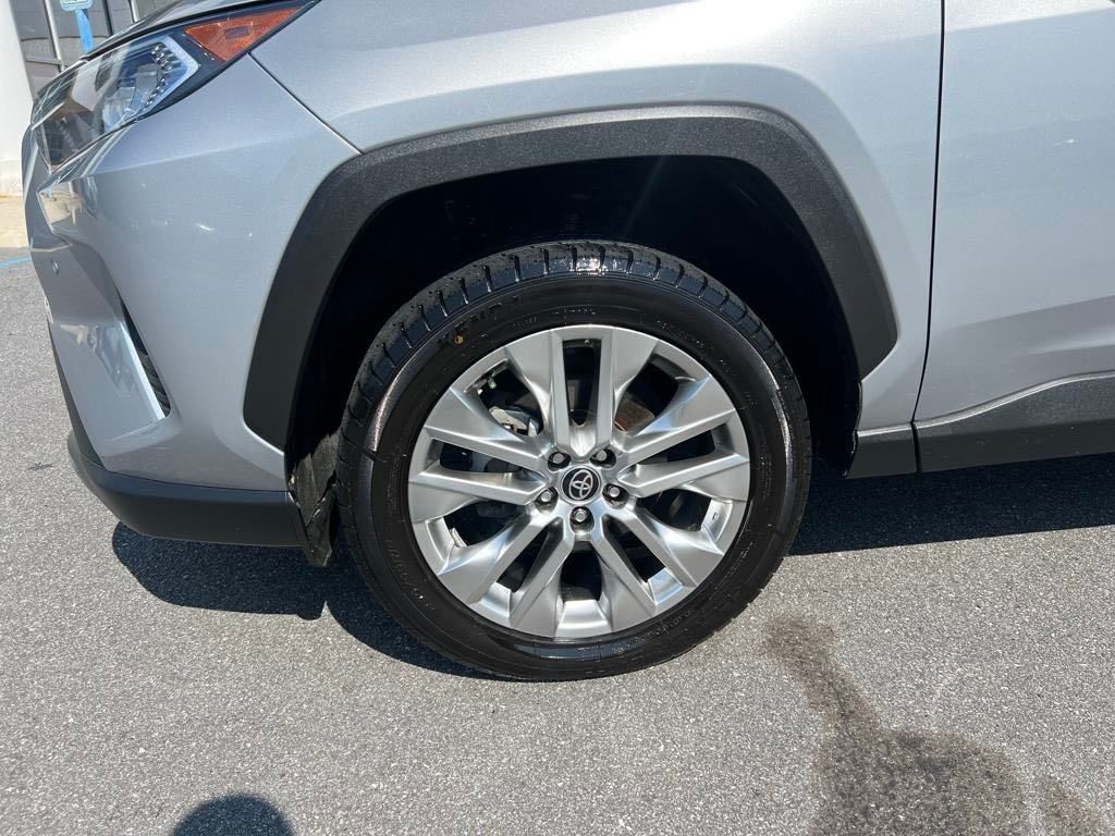 used 2021 Toyota RAV4 car, priced at $29,900