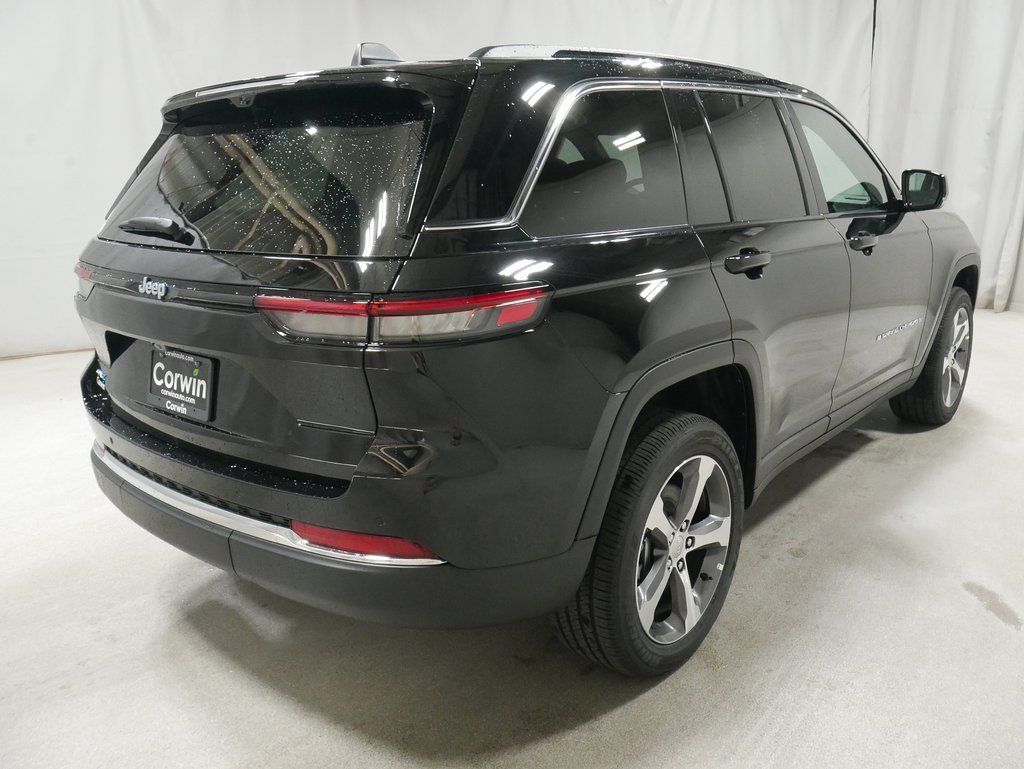 new 2024 Jeep Grand Cherokee car, priced at $60,538