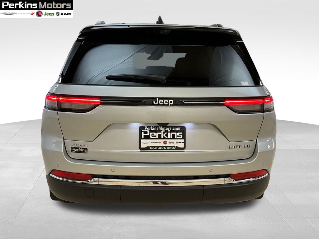 new 2025 Jeep Grand Cherokee car, priced at $45,822