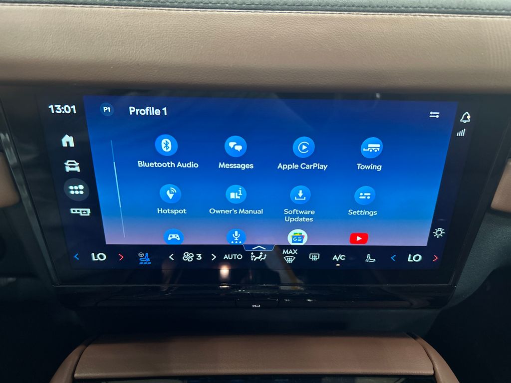 new 2025 Lincoln Navigator car, priced at $102,985