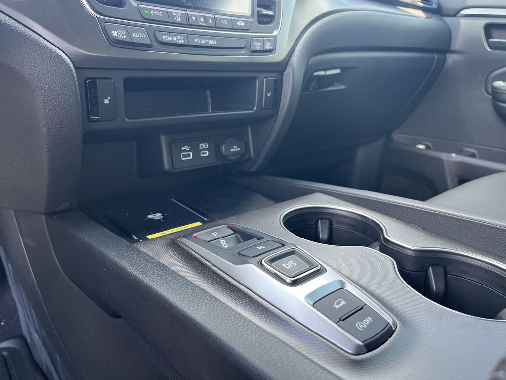 used 2025 Honda Passport car, priced at $38,991