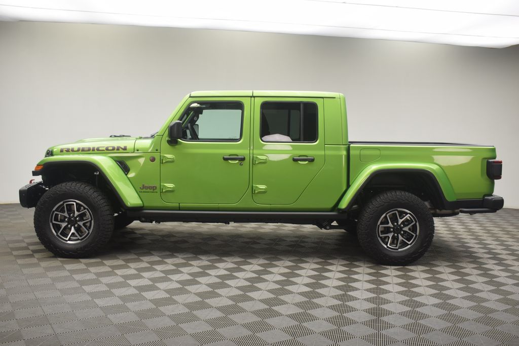 new 2025 Jeep Gladiator car, priced at $55,906