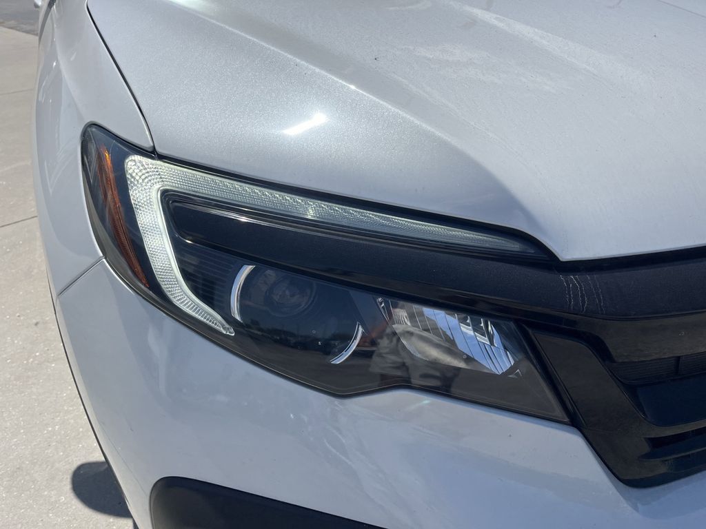 used 2022 Honda Pilot car, priced at $29,993
