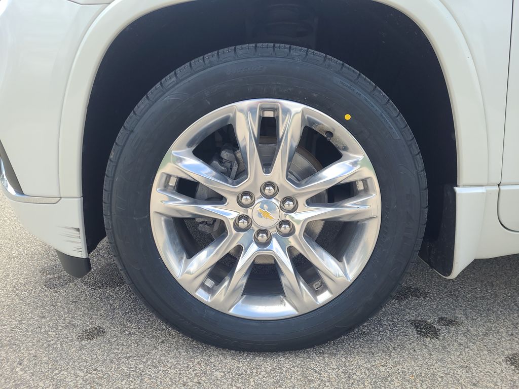 used 2019 Chevrolet Traverse car, priced at $22,402