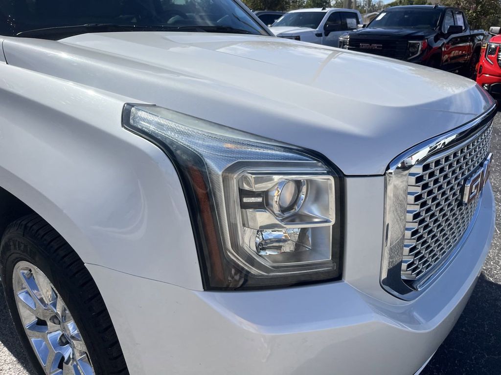 used 2017 GMC Yukon XL car, priced at $29,991