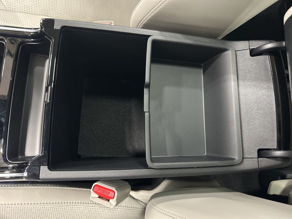new 2025 Kia Sorento car, priced at $40,122