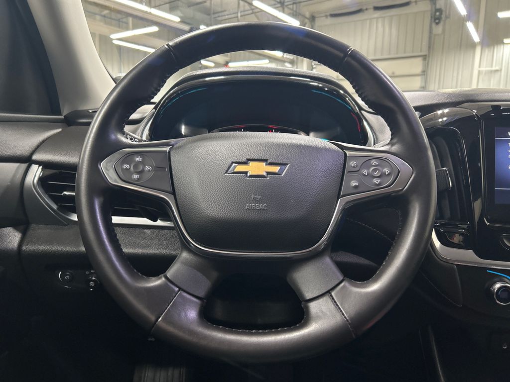 used 2020 Chevrolet Traverse car, priced at $28,947
