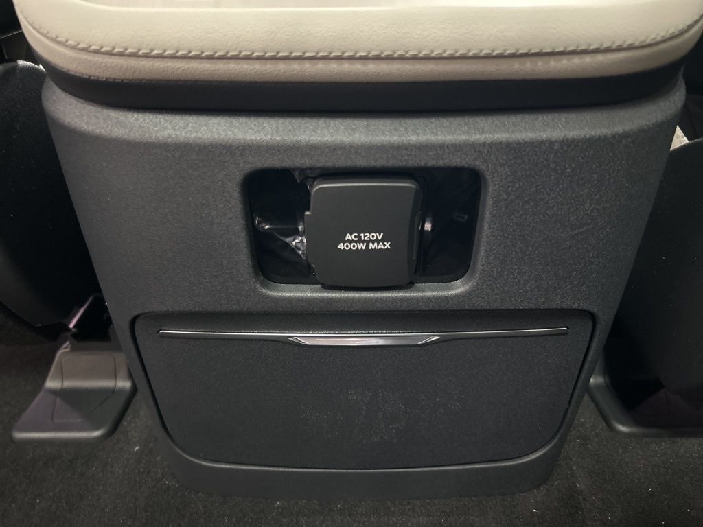 new 2025 Lincoln Navigator L car, priced at $104,685