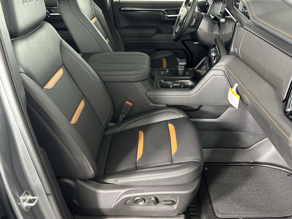 new 2025 GMC Sierra 1500 car, priced at $66,655