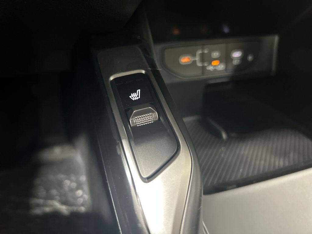 new 2025 Kia Sorento car, priced at $38,602