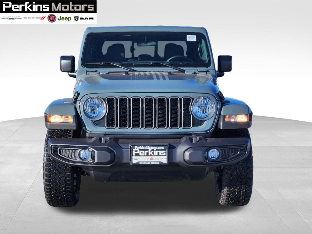 new 2025 Jeep Gladiator car, priced at $43,014