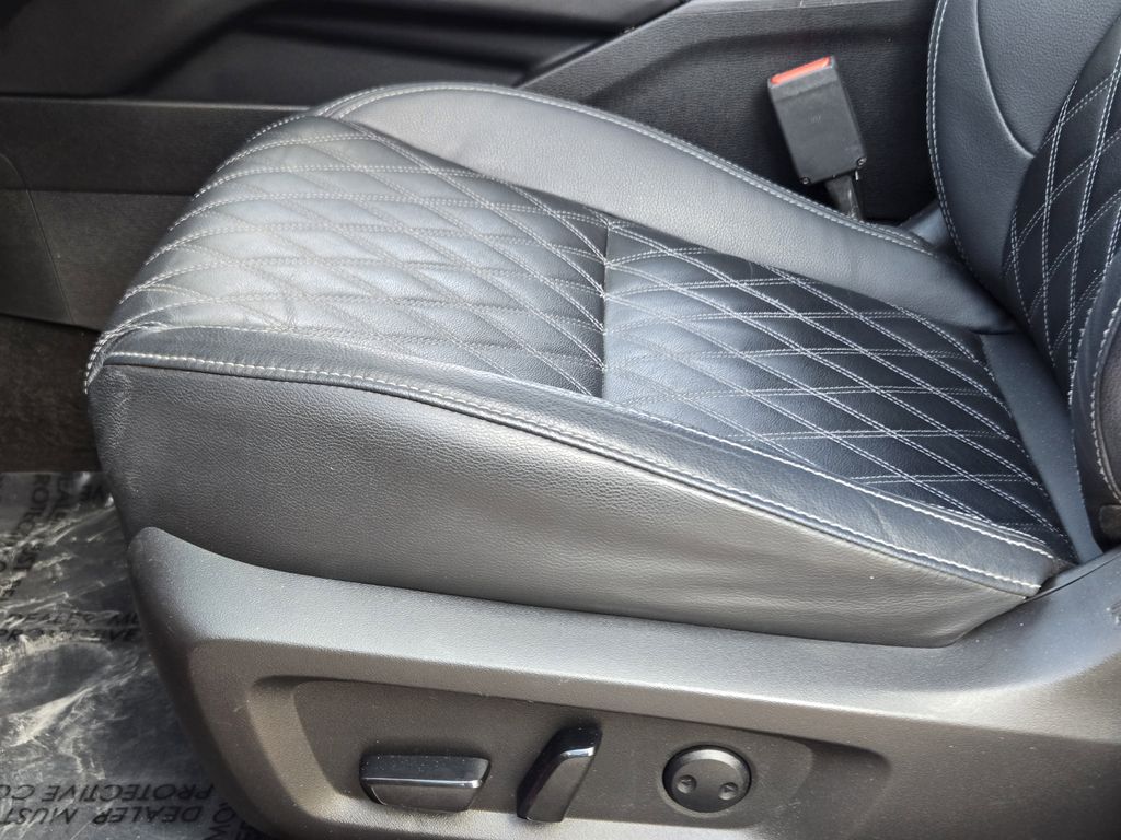 used 2023 Mitsubishi Outlander car, priced at $23,645
