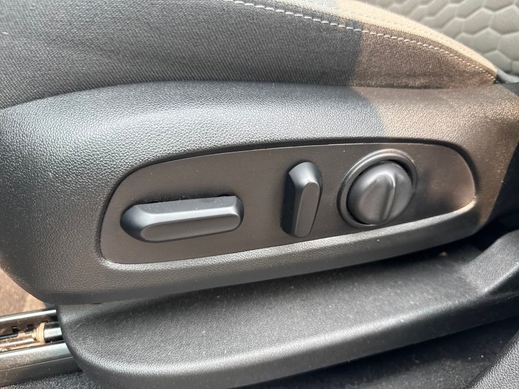 used 2021 Chevrolet Equinox car, priced at $14,476