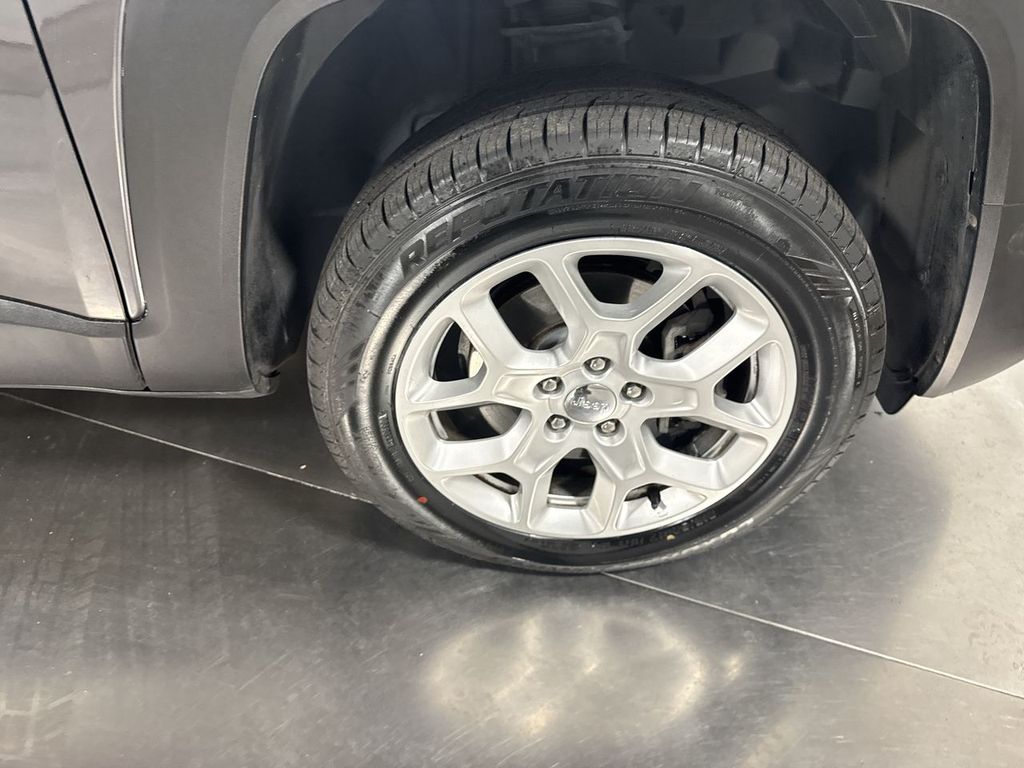 used 2016 Jeep Renegade car, priced at $11,394