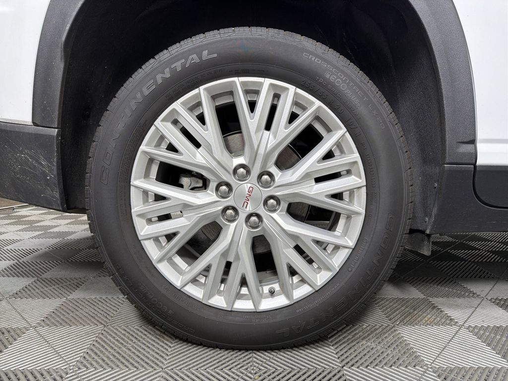 new 2025 GMC Acadia car, priced at $40,930