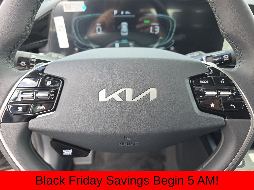 new 2025 Kia Niro car, priced at $27,993