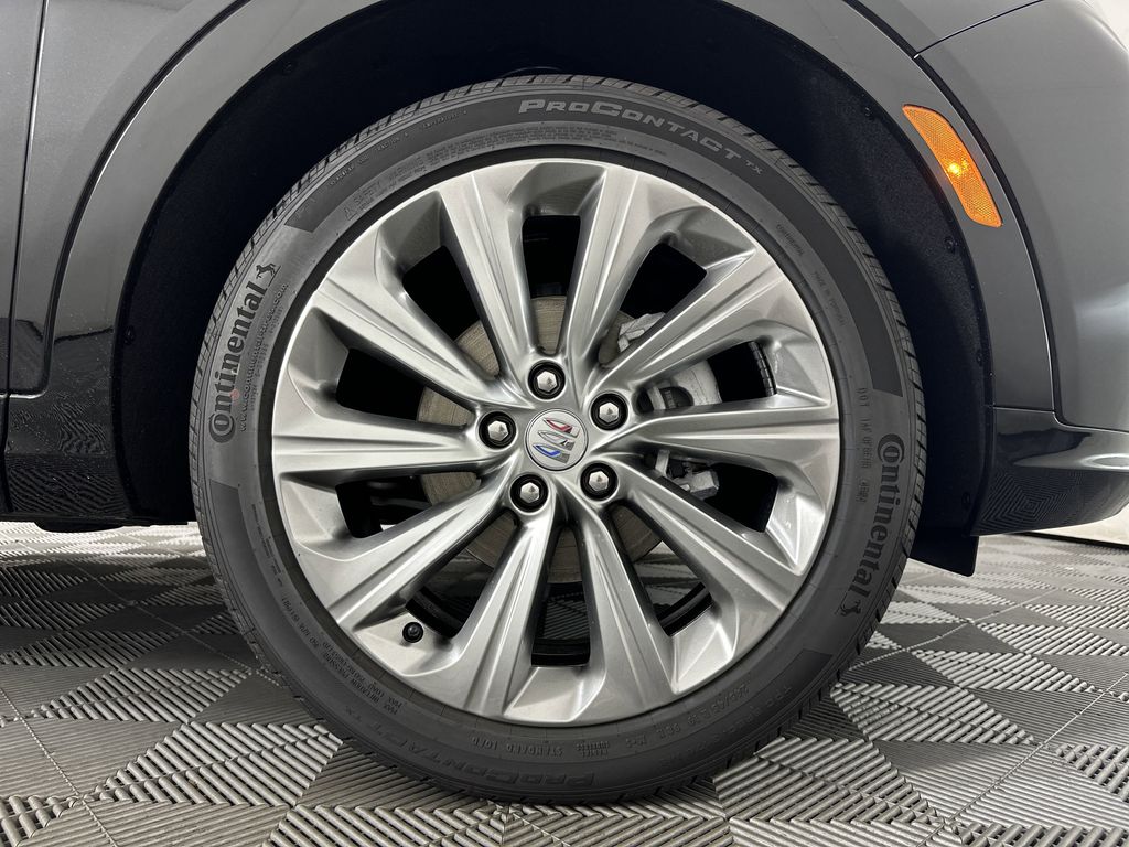 new 2025 Buick Envista car, priced at $29,495