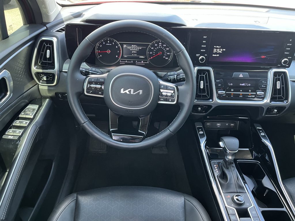 used 2022 Kia Sorento car, priced at $34,291
