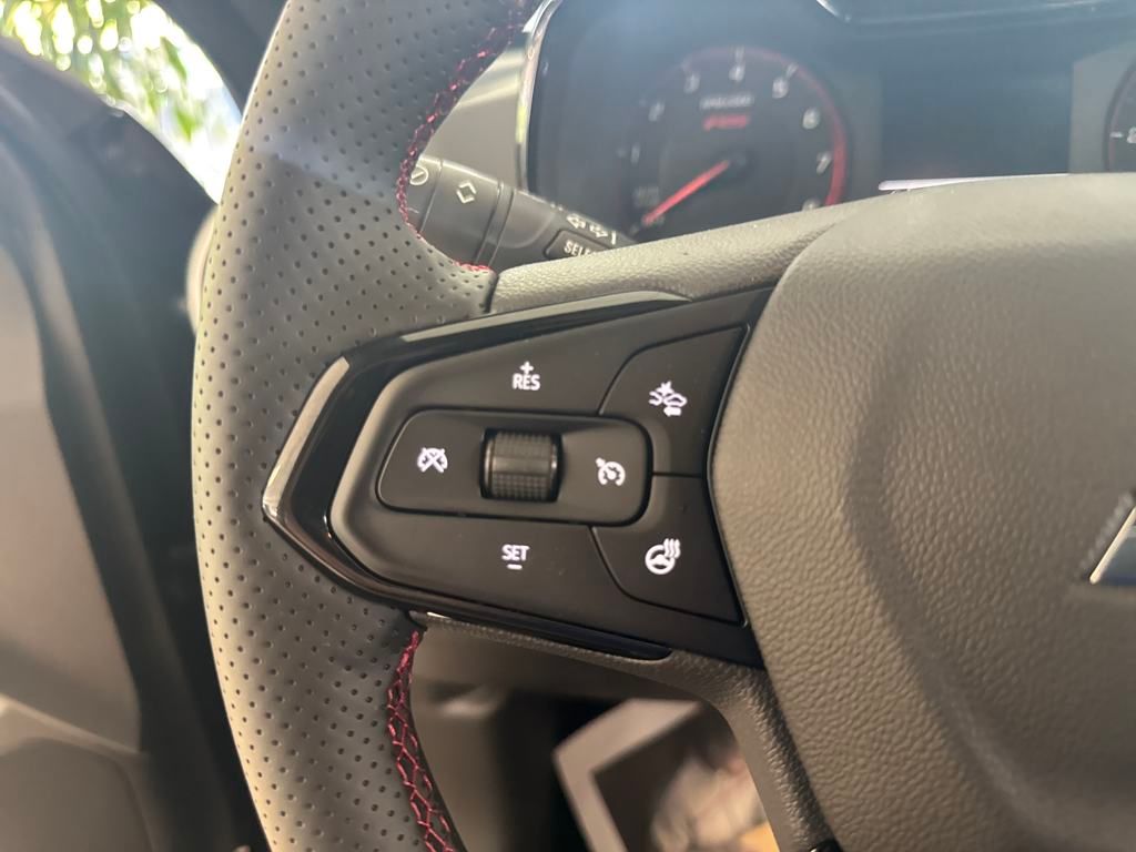 new 2025 Chevrolet Trax car, priced at $24,290