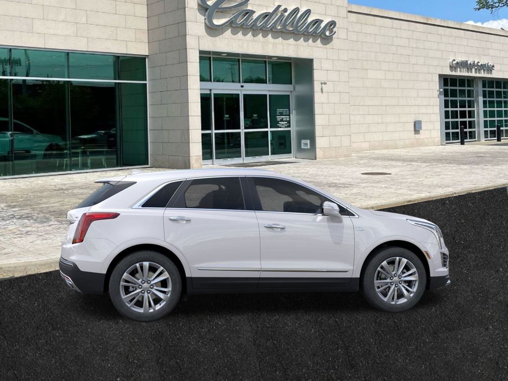 new 2025 Cadillac XT5 car, priced at $57,740