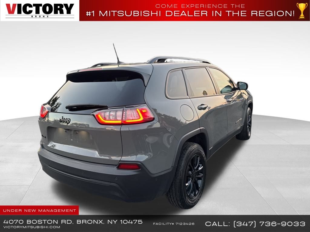 used 2023 Jeep Cherokee car, priced at $17,999