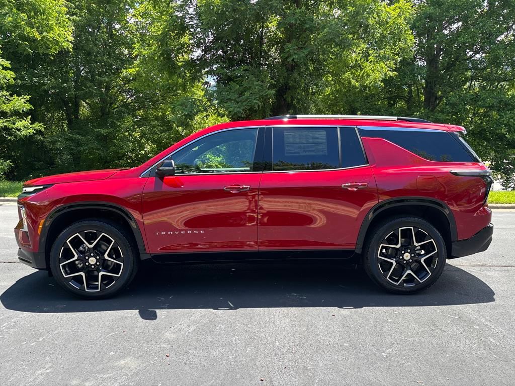 new 2025 Chevrolet Traverse car, priced at $59,290