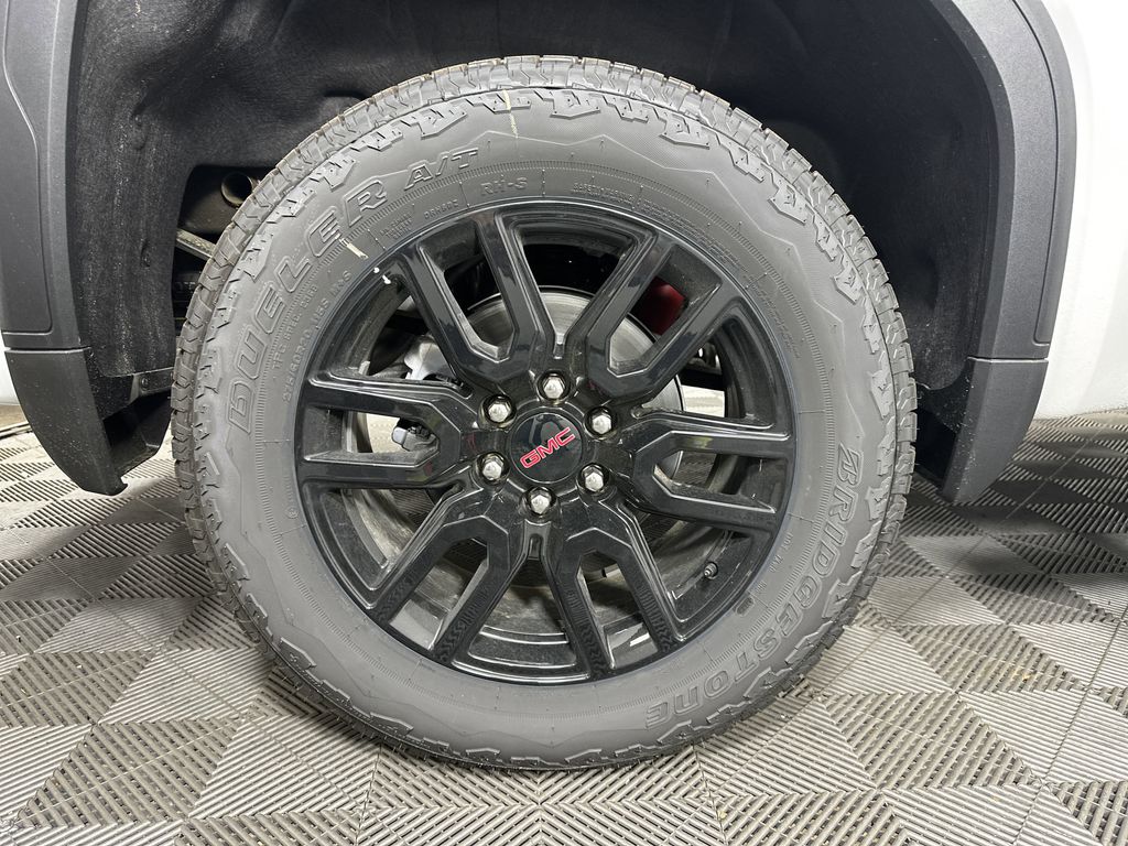 new 2025 GMC Sierra 1500 car, priced at $61,284