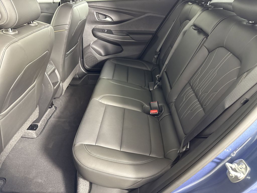 new 2025 Buick Envista car, priced at $31,085