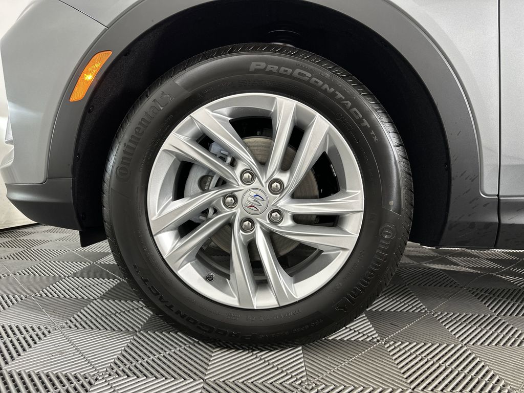new 2025 Buick Envista car, priced at $27,375