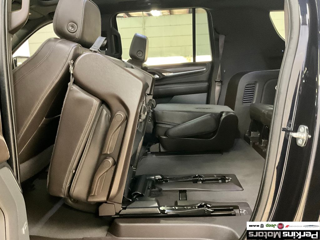 used 2022 GMC Yukon XL car, priced at $61,466
