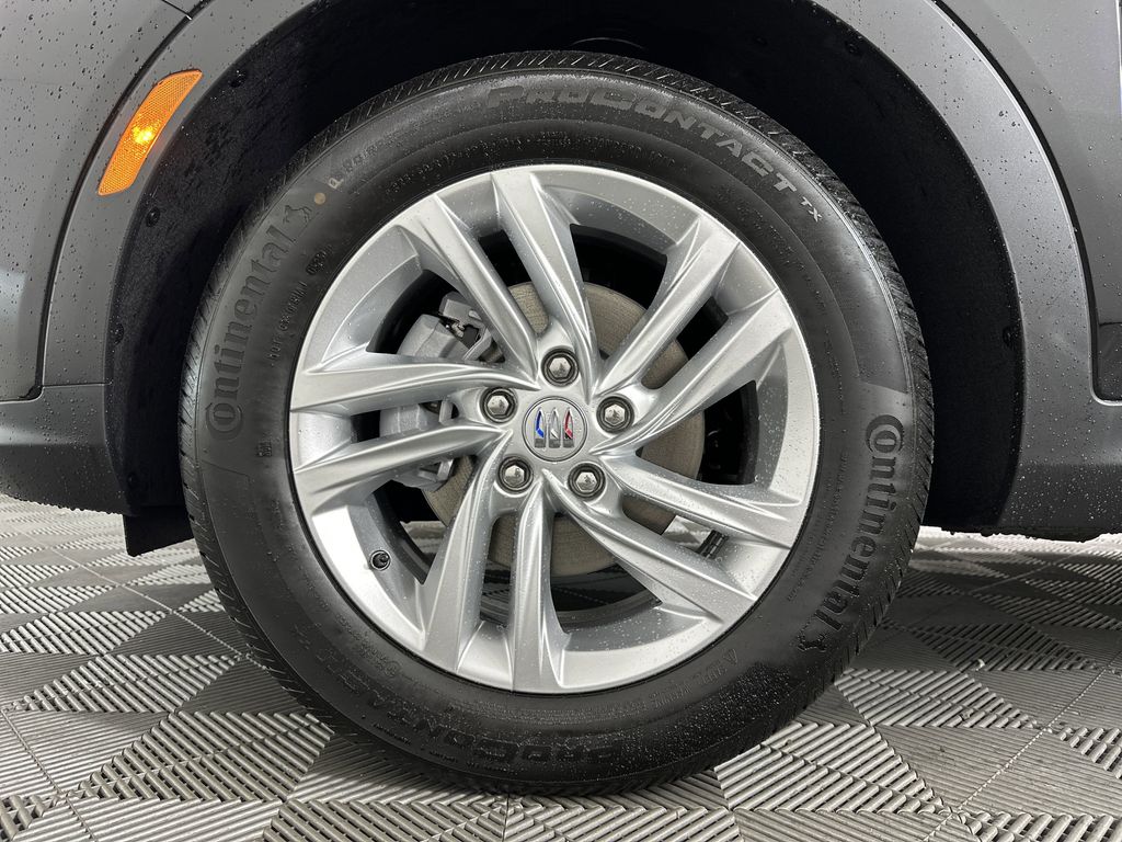 new 2025 Buick Envista car, priced at $27,375