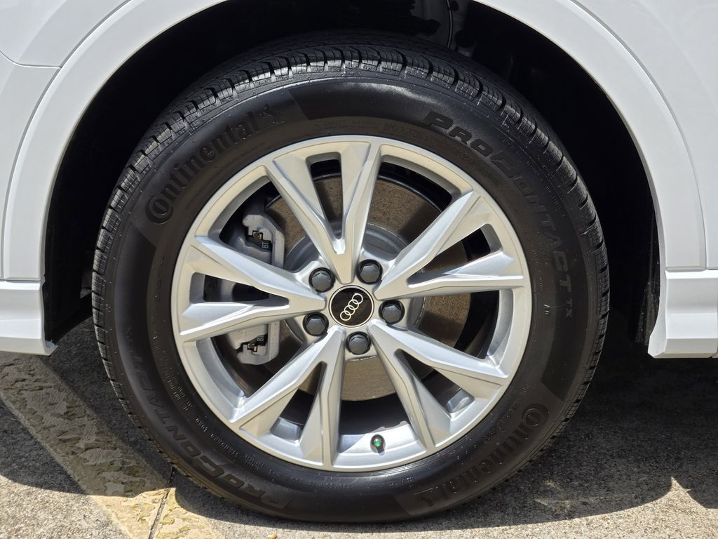 new 2025 Audi Q3 car, priced at $43,715