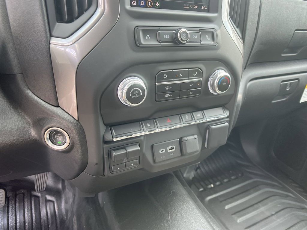 new 2024 GMC Sierra 2500HD car, priced at $46,133
