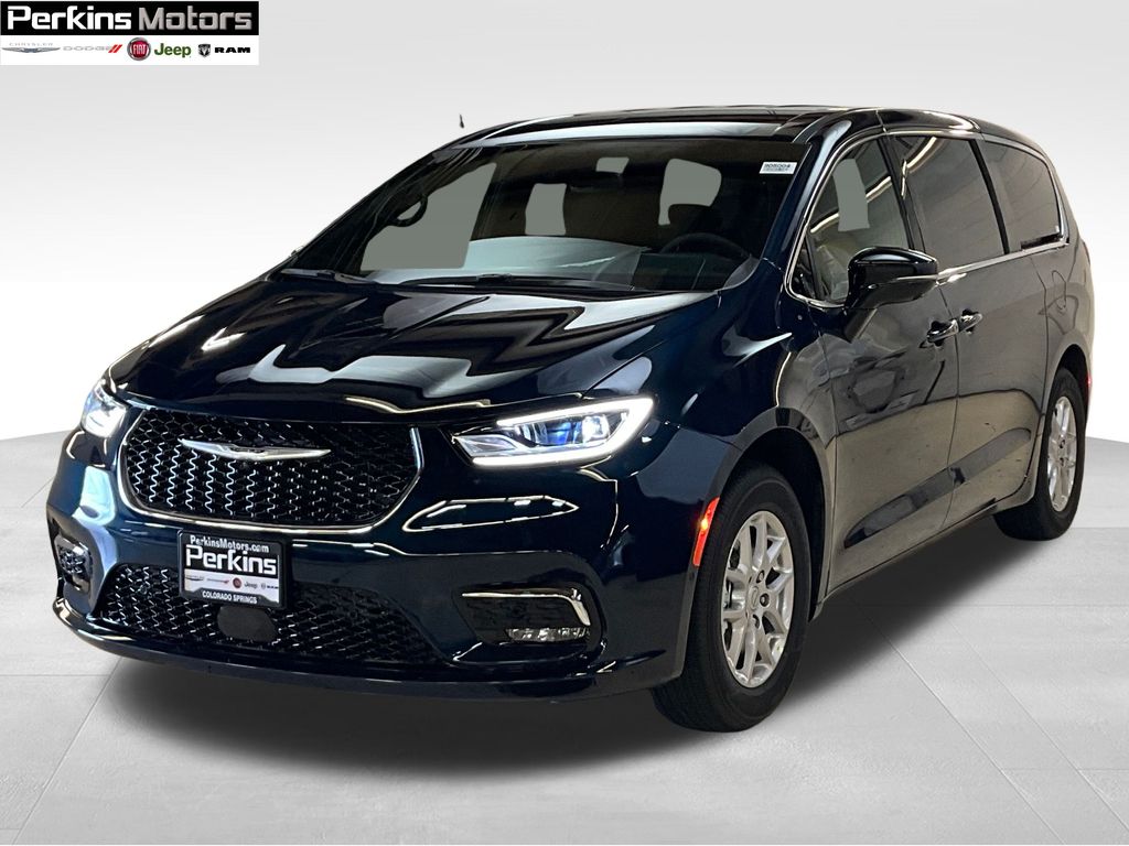 new 2025 Chrysler Pacifica car