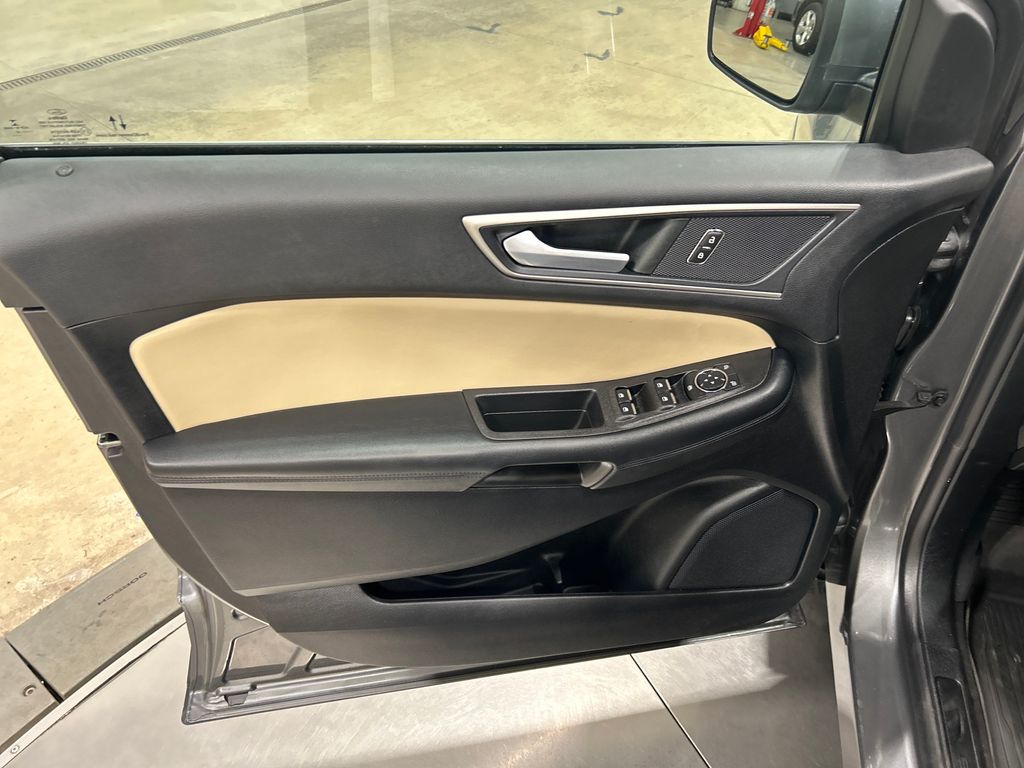 used 2022 Ford Edge car, priced at $28,985