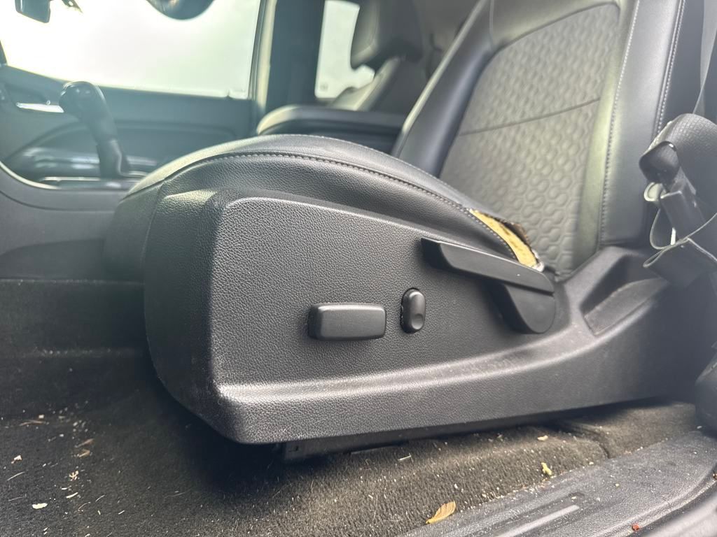 used 2016 Chevrolet Colorado car, priced at $18,900