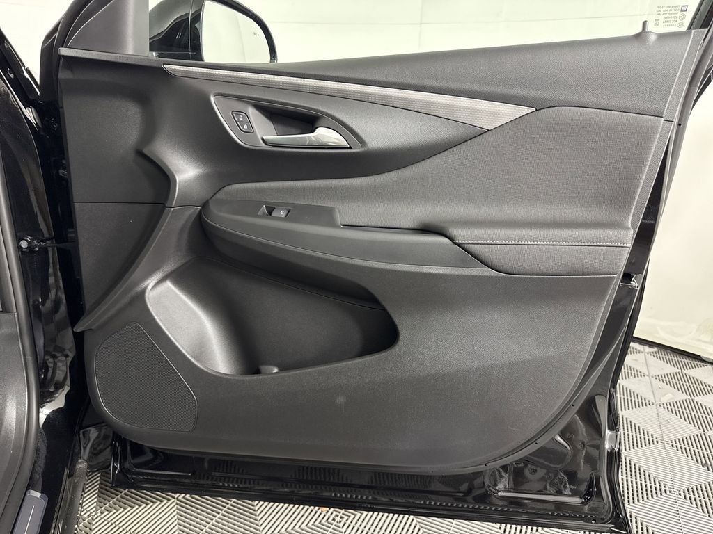 new 2025 Buick Envista car, priced at $31,085