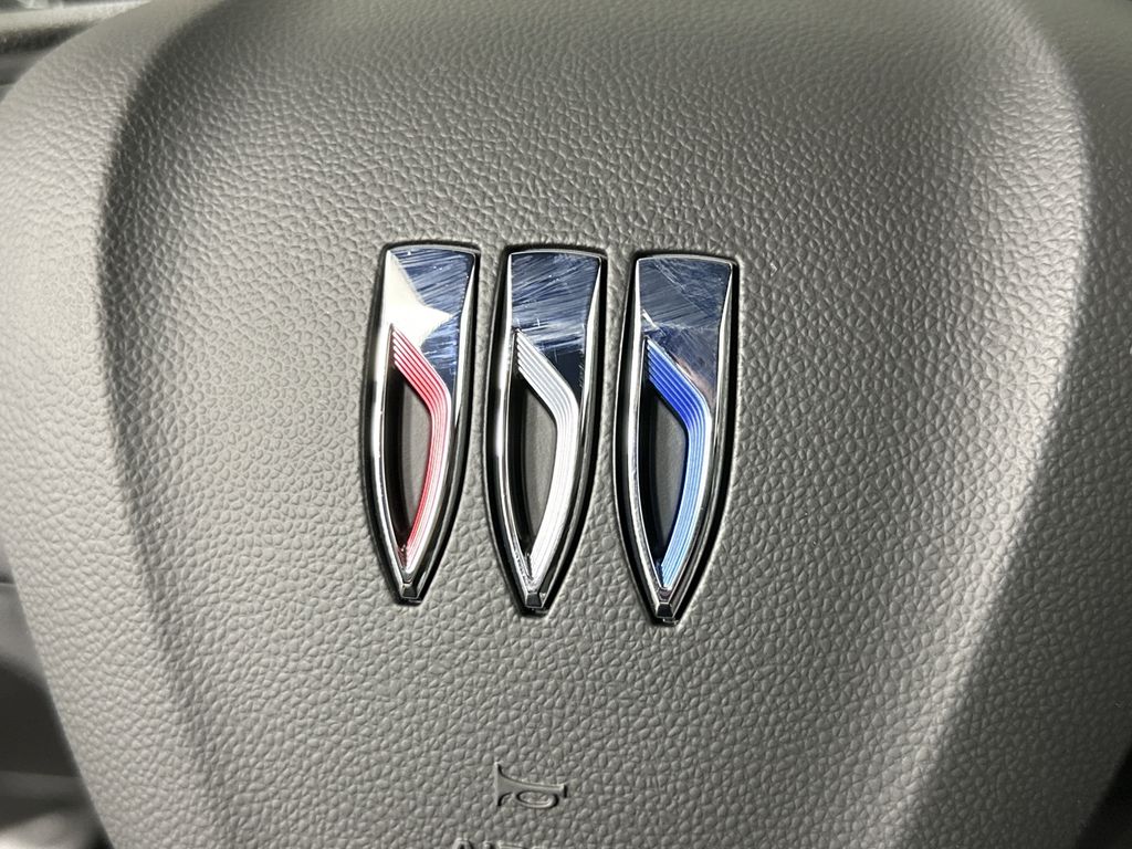 new 2025 Buick Envista car, priced at $25,785