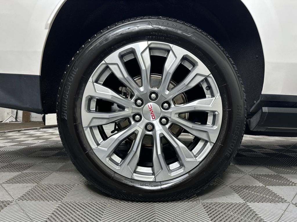 used 2022 GMC Yukon XL car, priced at $56,928