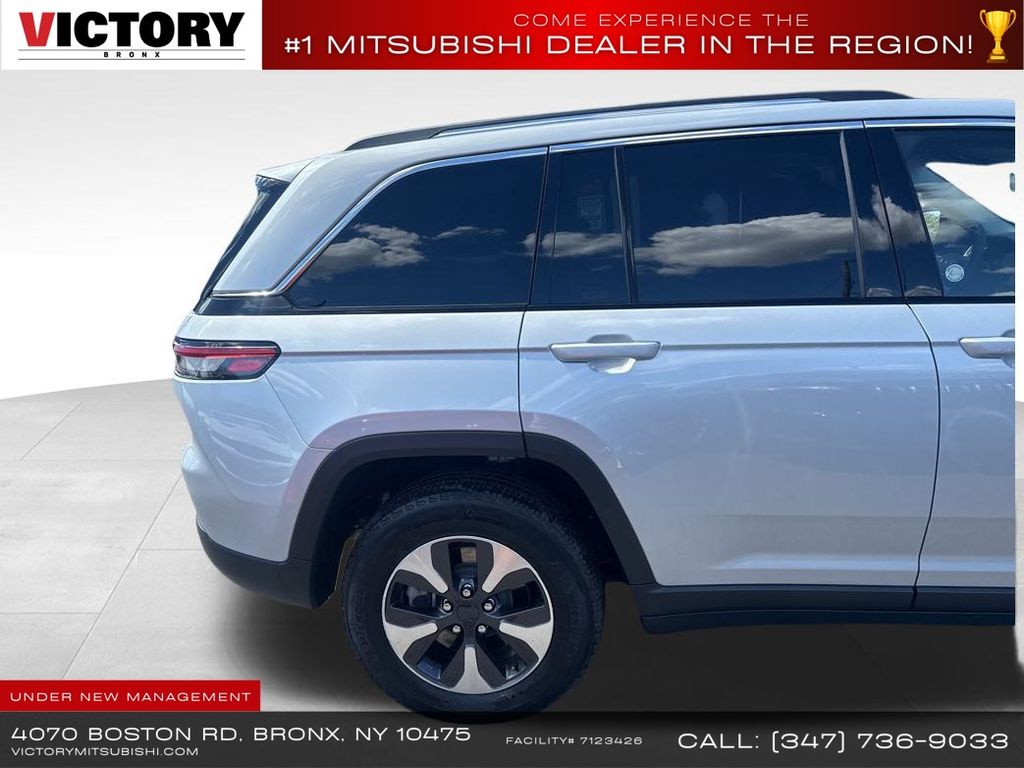 used 2023 Jeep Grand Cherokee car, priced at $22,495