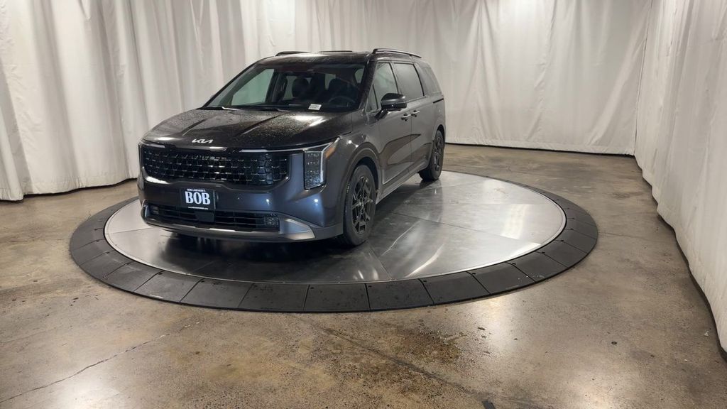 new 2025 Kia Carnival car, priced at $47,884