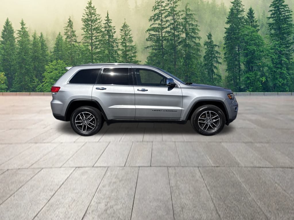 used 2018 Jeep Grand Cherokee car, priced at $20,215
