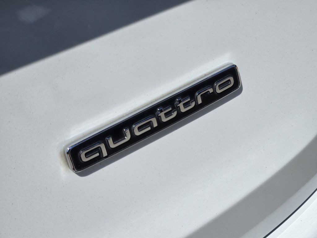 used 2023 Audi Q7 car, priced at $39,991