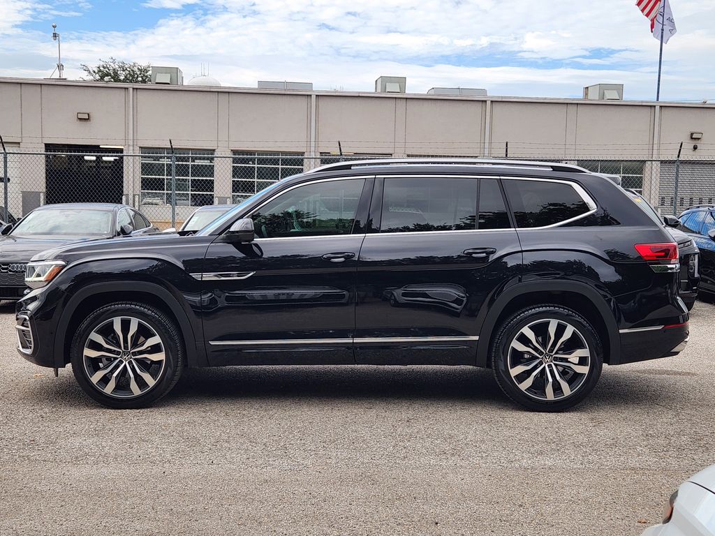 used 2022 Volkswagen Atlas car, priced at $34,524